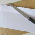 Où peut-on  obtenir des instructions pour fabriquer un couteau papier ? (origami)